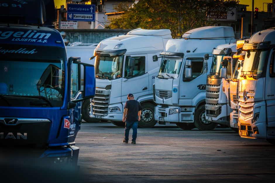 Recepción y check list de vehículos entre operadores